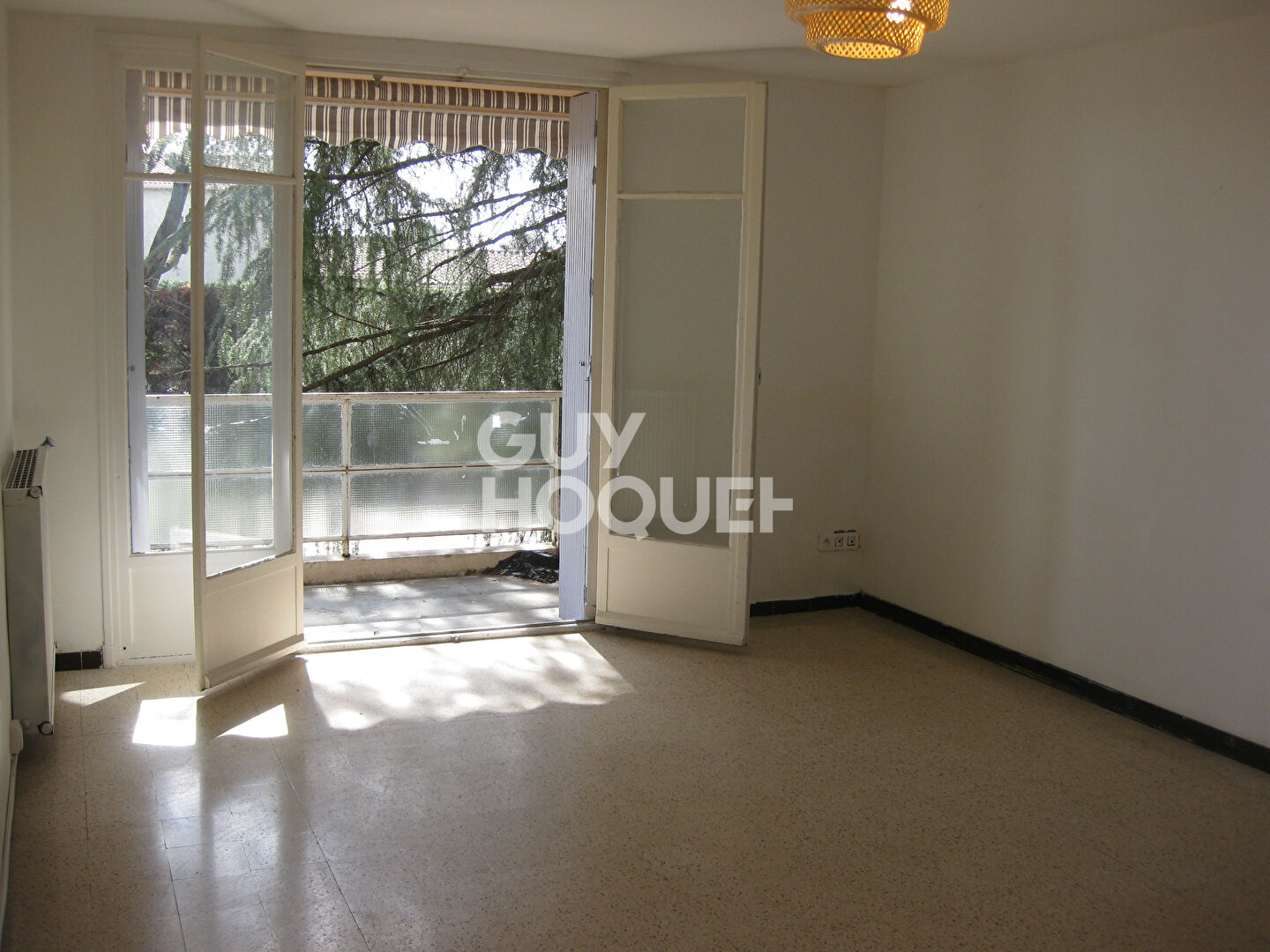 Appartement Tarascon 4 pièce(s) en rez de chaussée