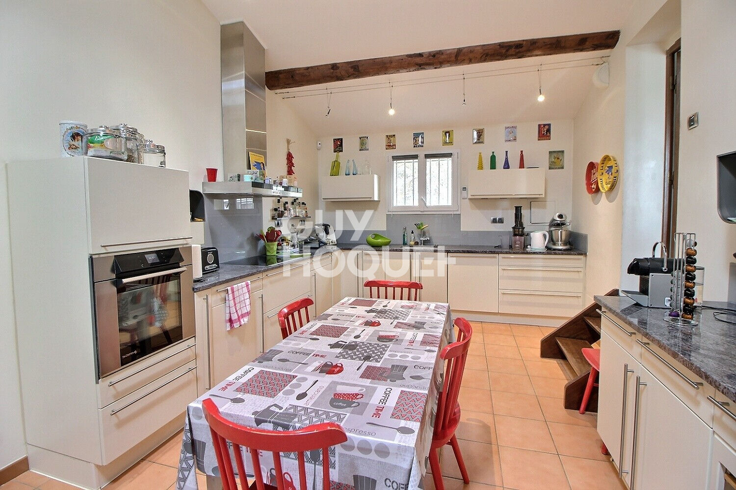 Propriété à Tarascon 10 pièces 230m2