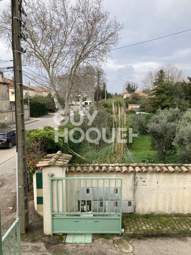 Appartement Tarascon 2 pièce(s) 40 m2 avec stationnement de parking