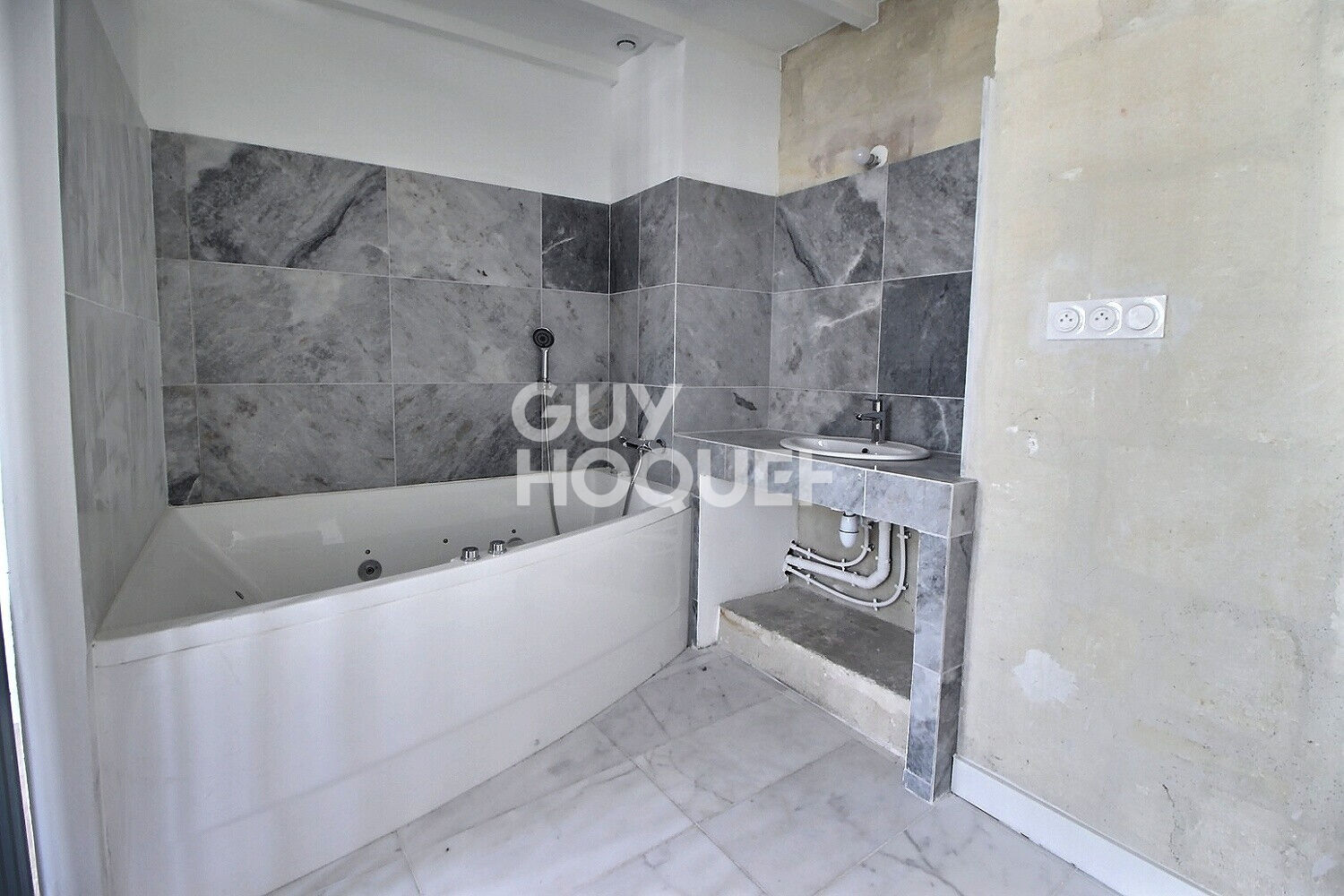 Appartement BEAUCAIRE