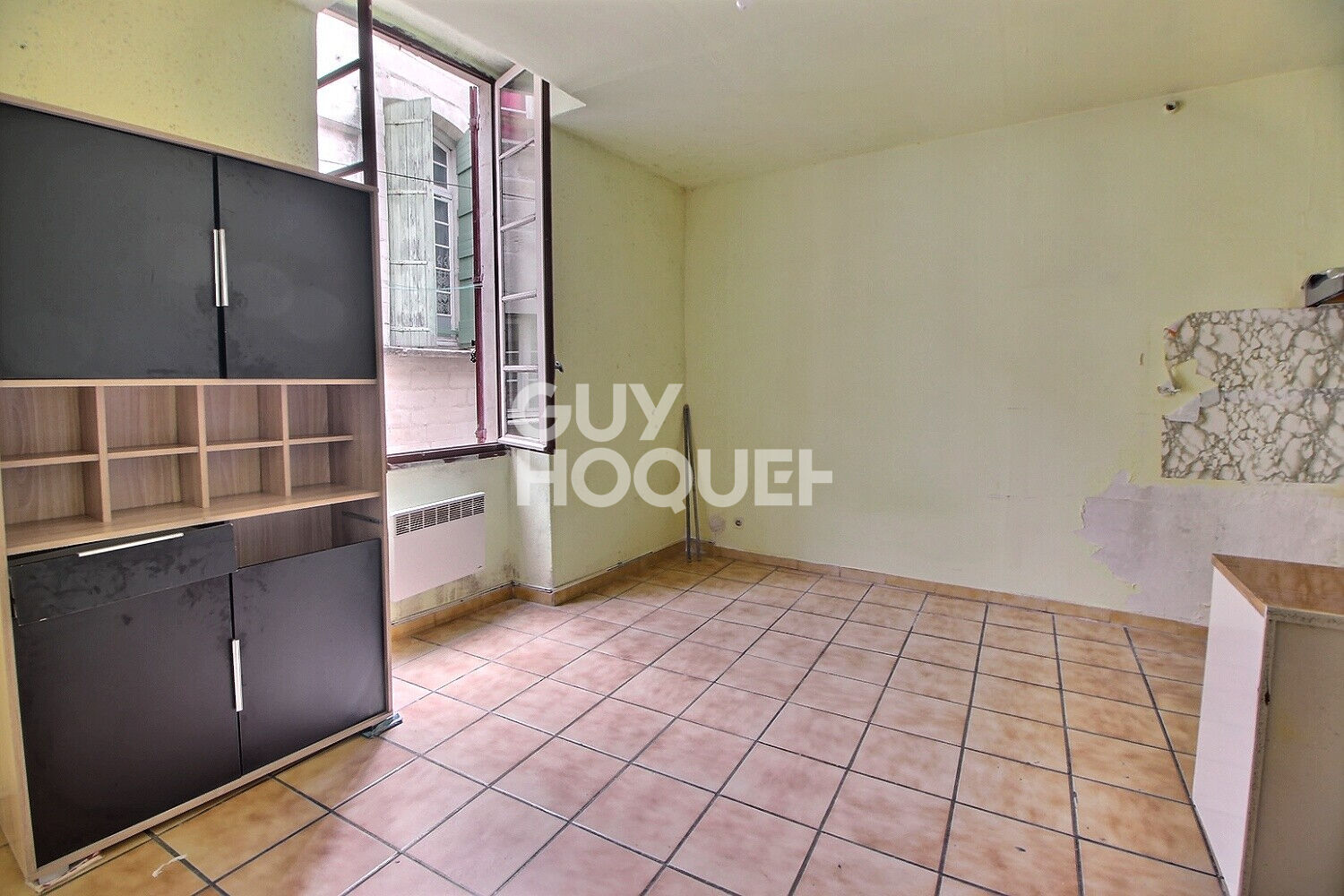 Appartement  a rénover BEAUCAIRE T 2