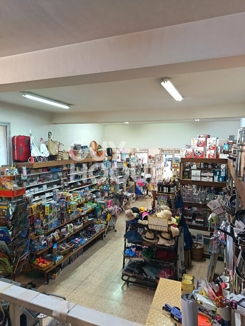 Boutique polyvalente au coeur de la ville - Belle opportunité