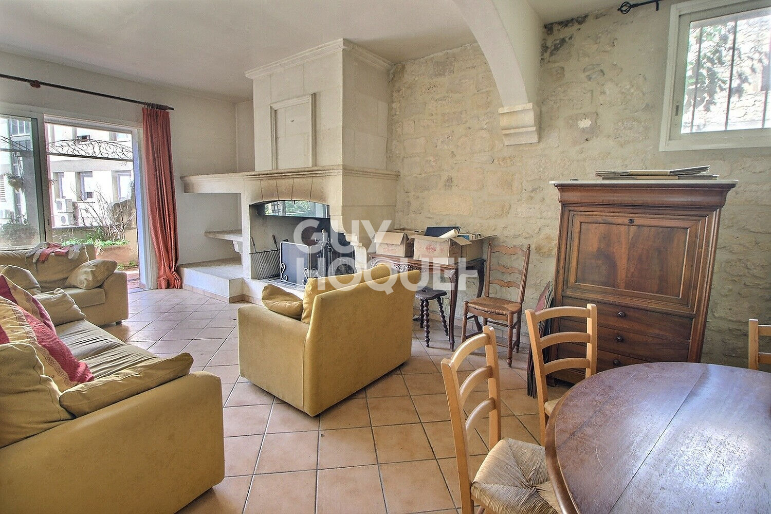 Maison Tarascon 244 m2 - Cachet cour intérieure