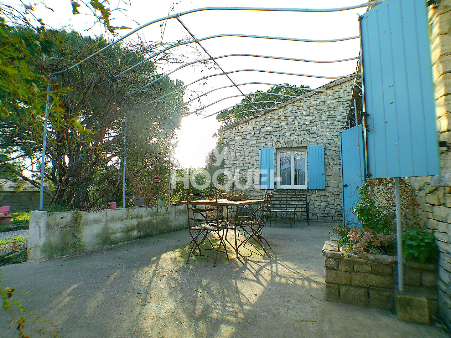 Maison familiale -  5 pièce(s) - Caumont -sur-Durance