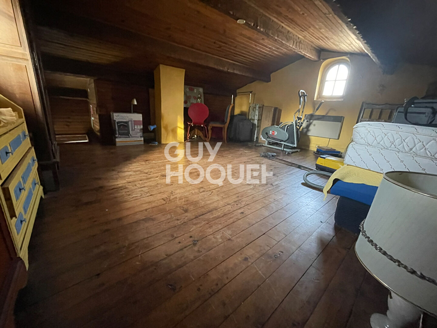 Maison familiale -  5 pièce(s) - Caumont -sur-Durance