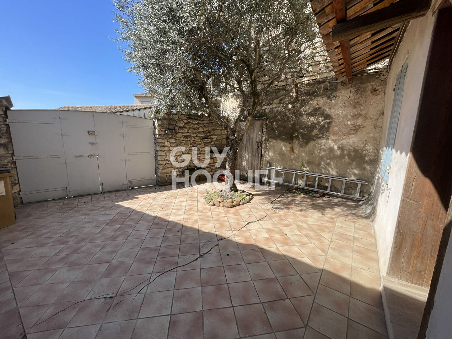 Maison 3 pièces - 73 m2 -Caumont-sur-durance