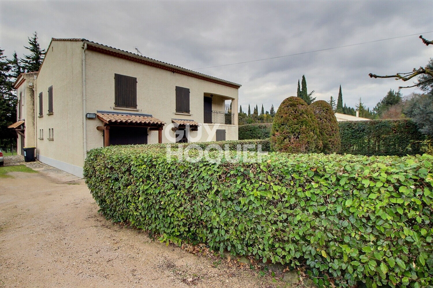 Villa avec Vue Alpilles .Saint-Étienne-du-Grès 310 m2