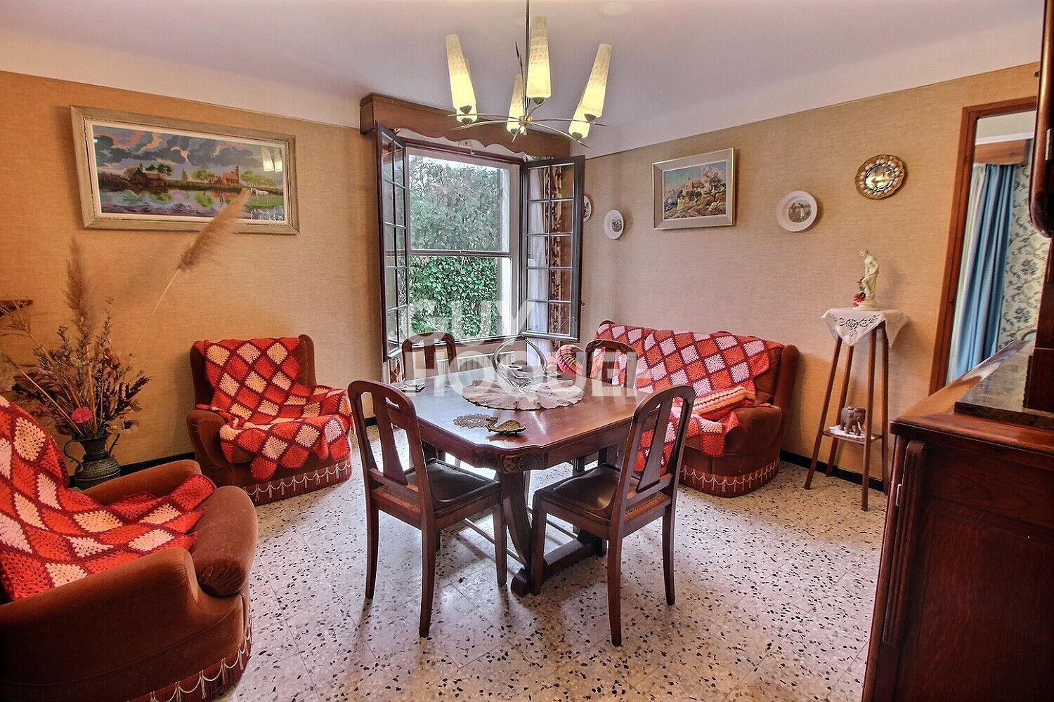 Villa avec Vue Alpilles .Saint-Étienne-du-Grès 310 m2