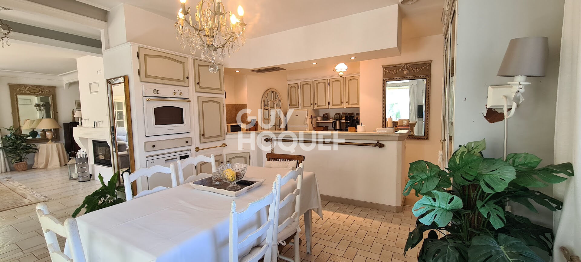 Maison 140 m² -  5 pièces - 3 chambres