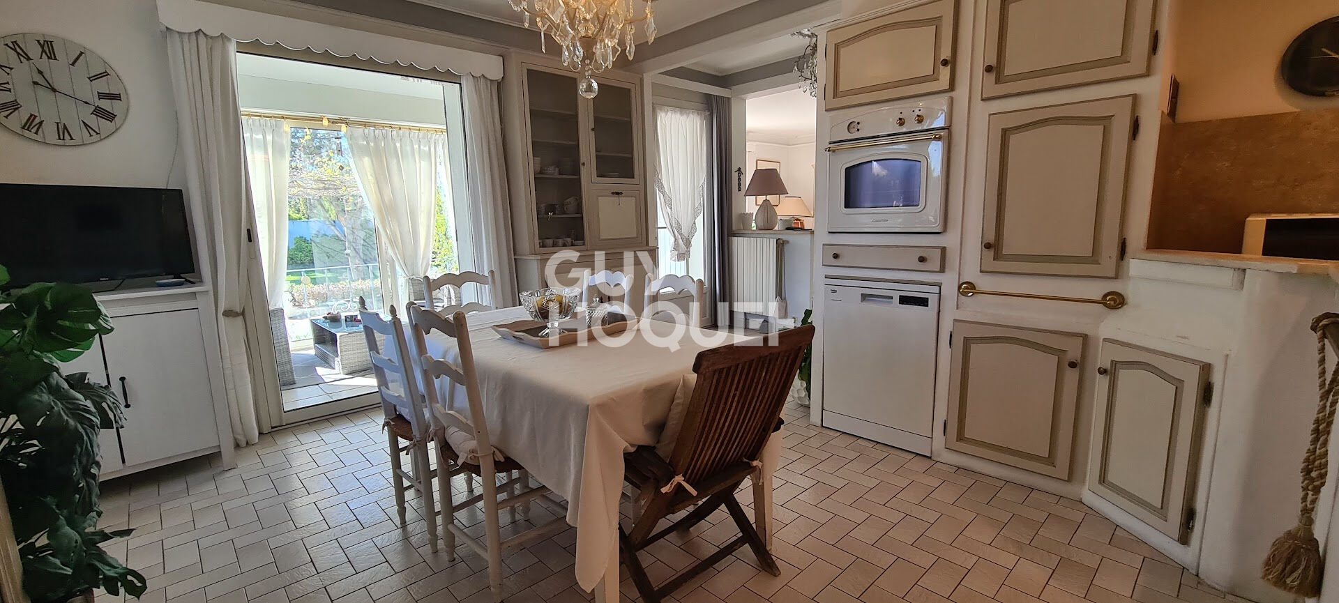 Maison 140 m² -  5 pièces - 3 chambres