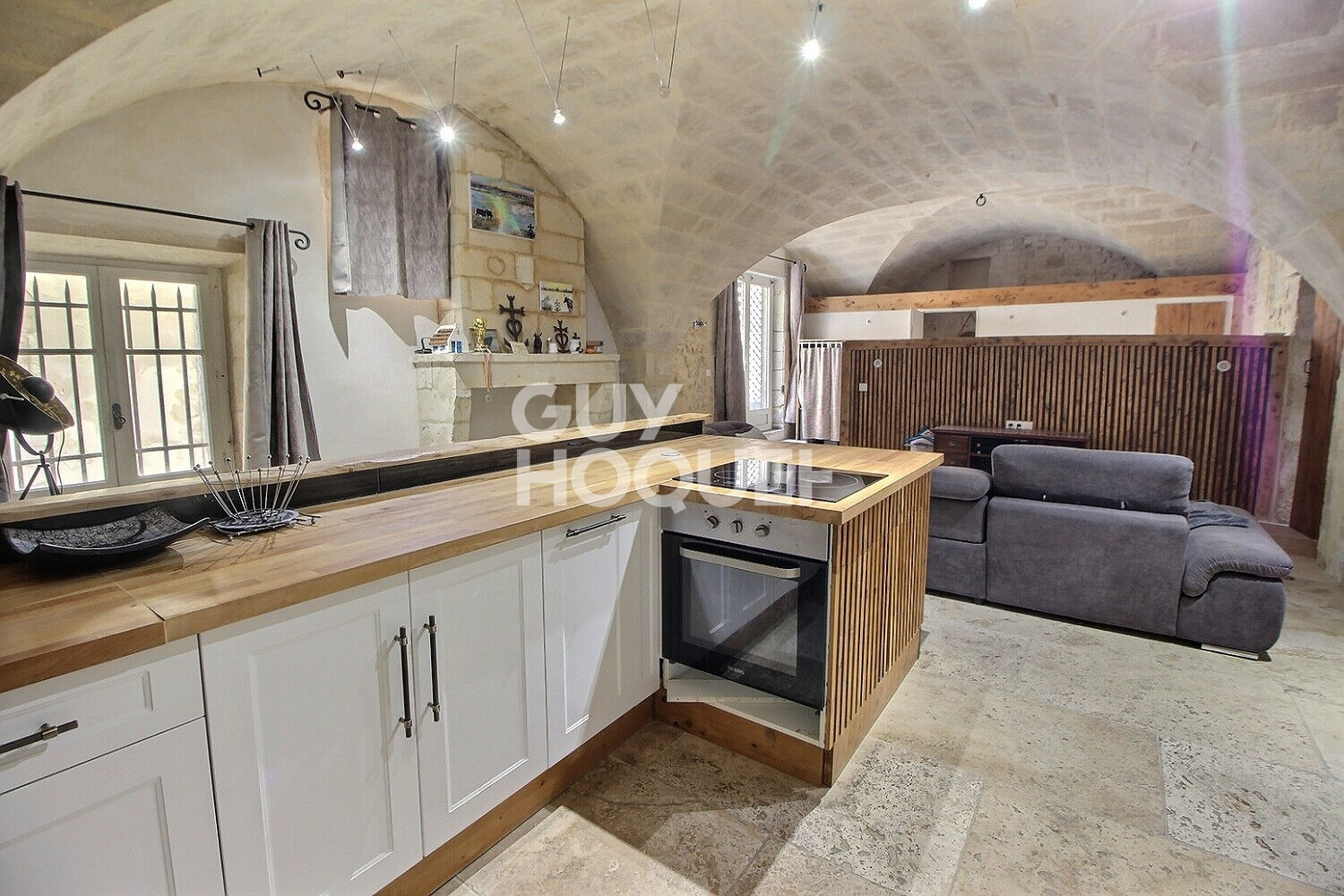 Superbe Loft avec garage Atelier