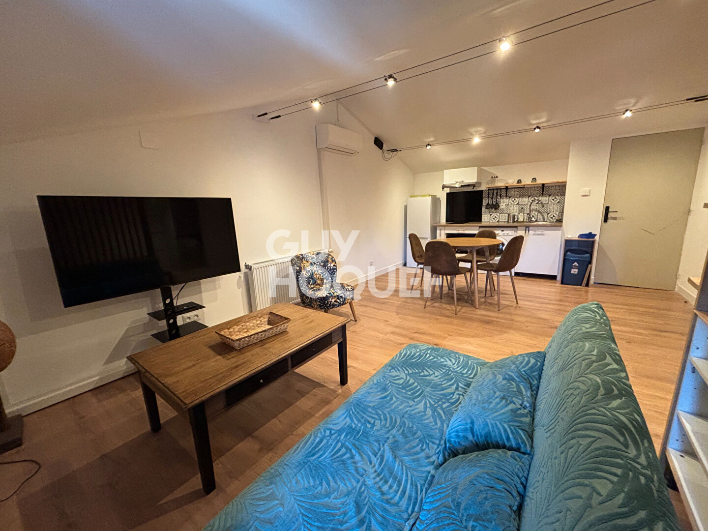 Studio Meublé  - avec extérieur - 37 m²