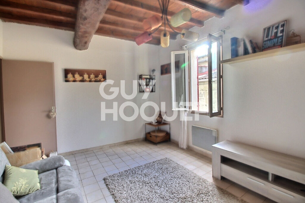 Tarascon - Maison de ville de 79 M2 - cour