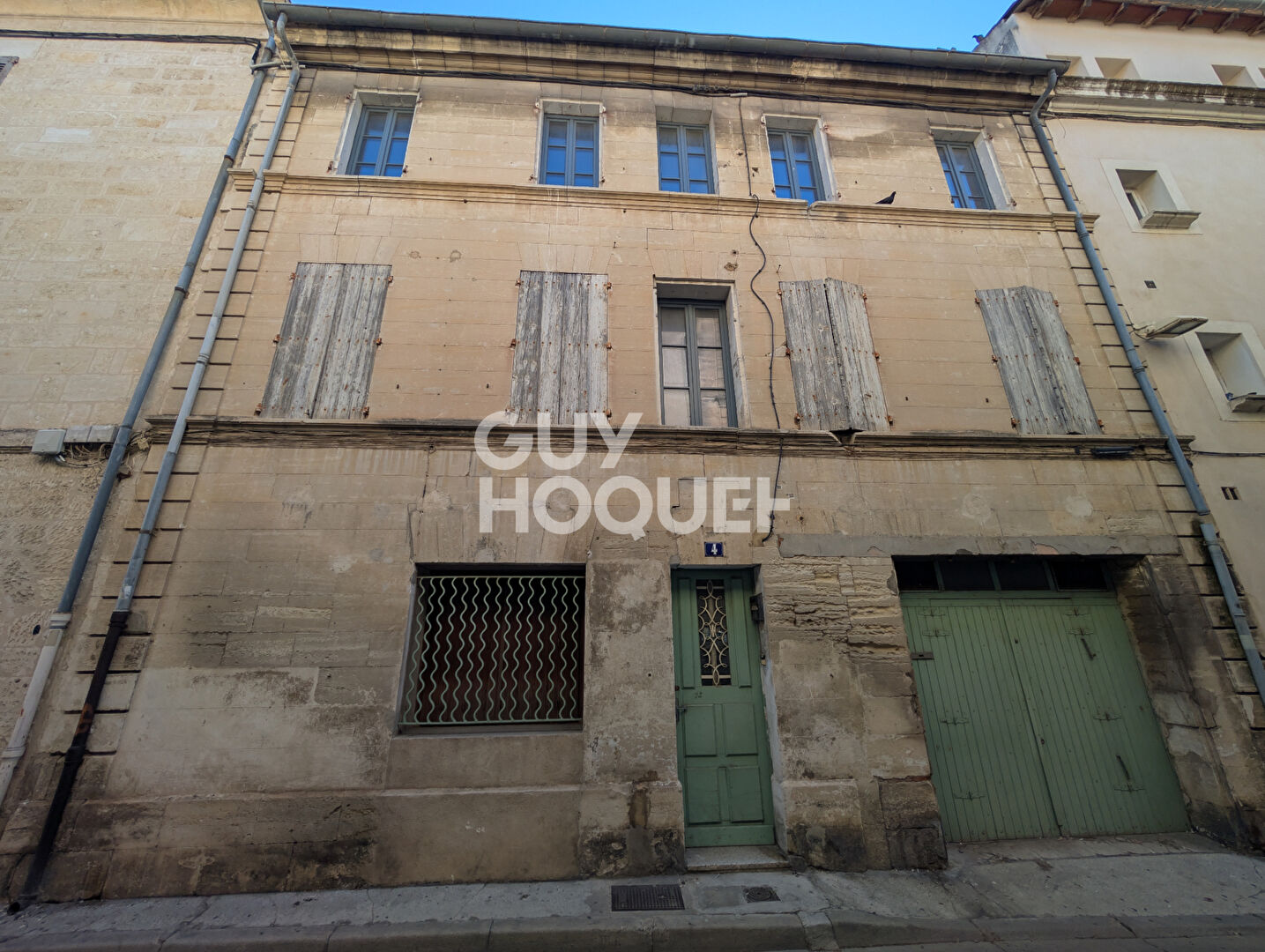 immeuble Beaucaire 7 pièces 180 m2