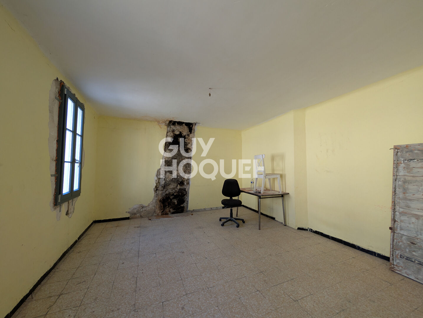 immeuble Beaucaire 7 pièces 180 m2