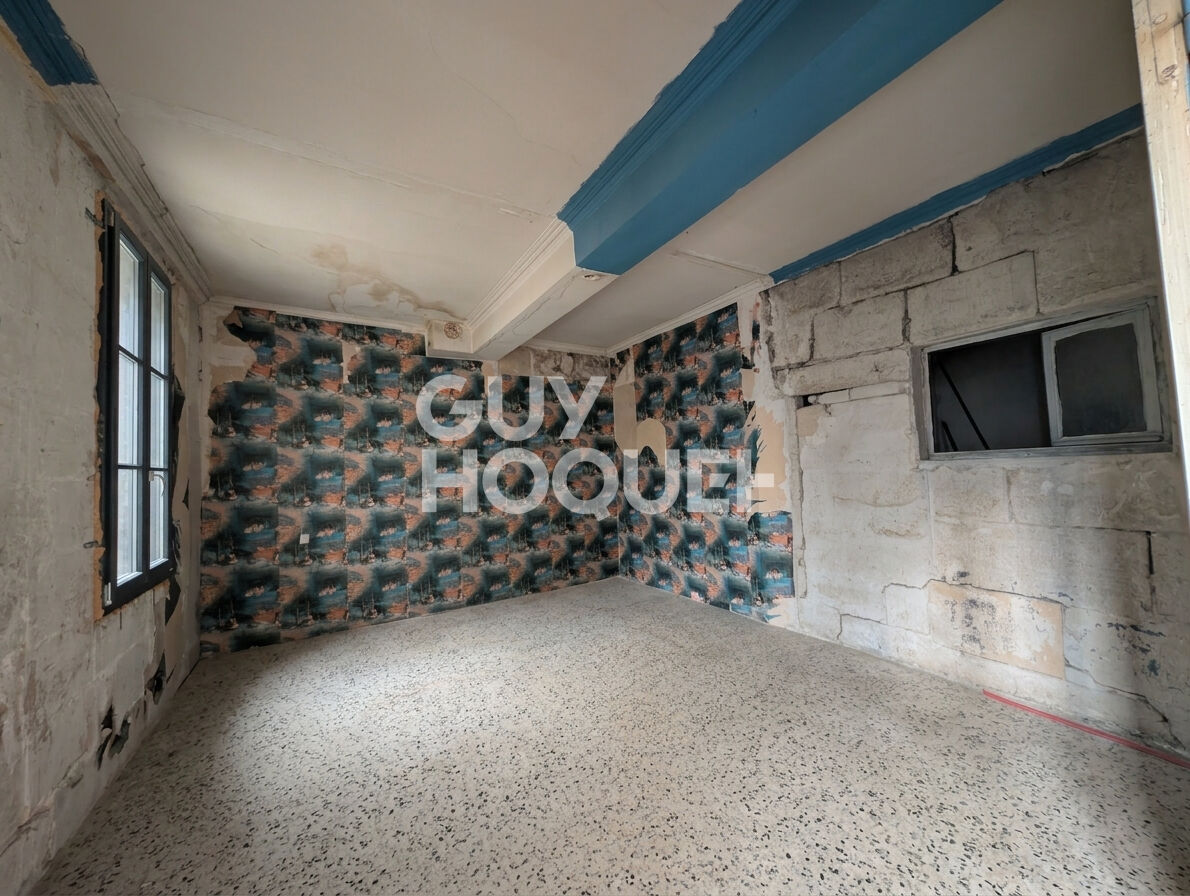 immeuble Beaucaire 7 pièces 180 m2
