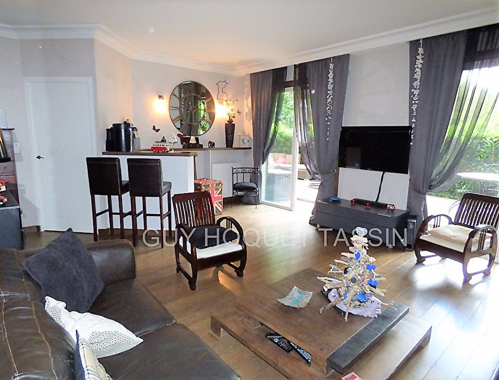 ECULLY limite TASSIN LA DEMI LUNE - A vendre T5 Duplex