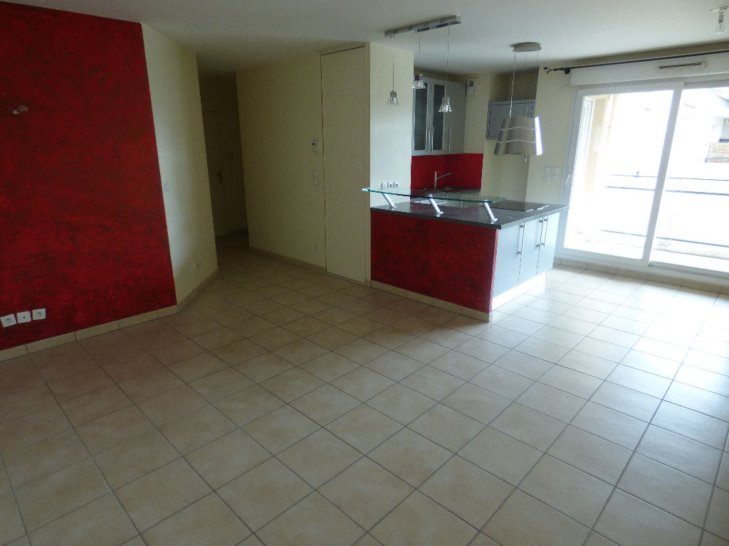 T3 à louer dans résidence récente avec piscine - TASSIN LA DEMI-LUNE