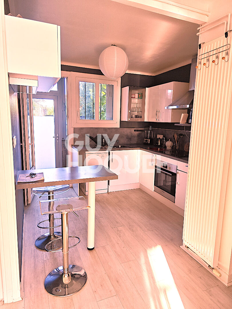 APPARTEMENT TYPE 3 RENOVE REZ DE CHAUSSEE LOGGIA CAVE PARKING TOULOUSE SAINT CYPRIEN