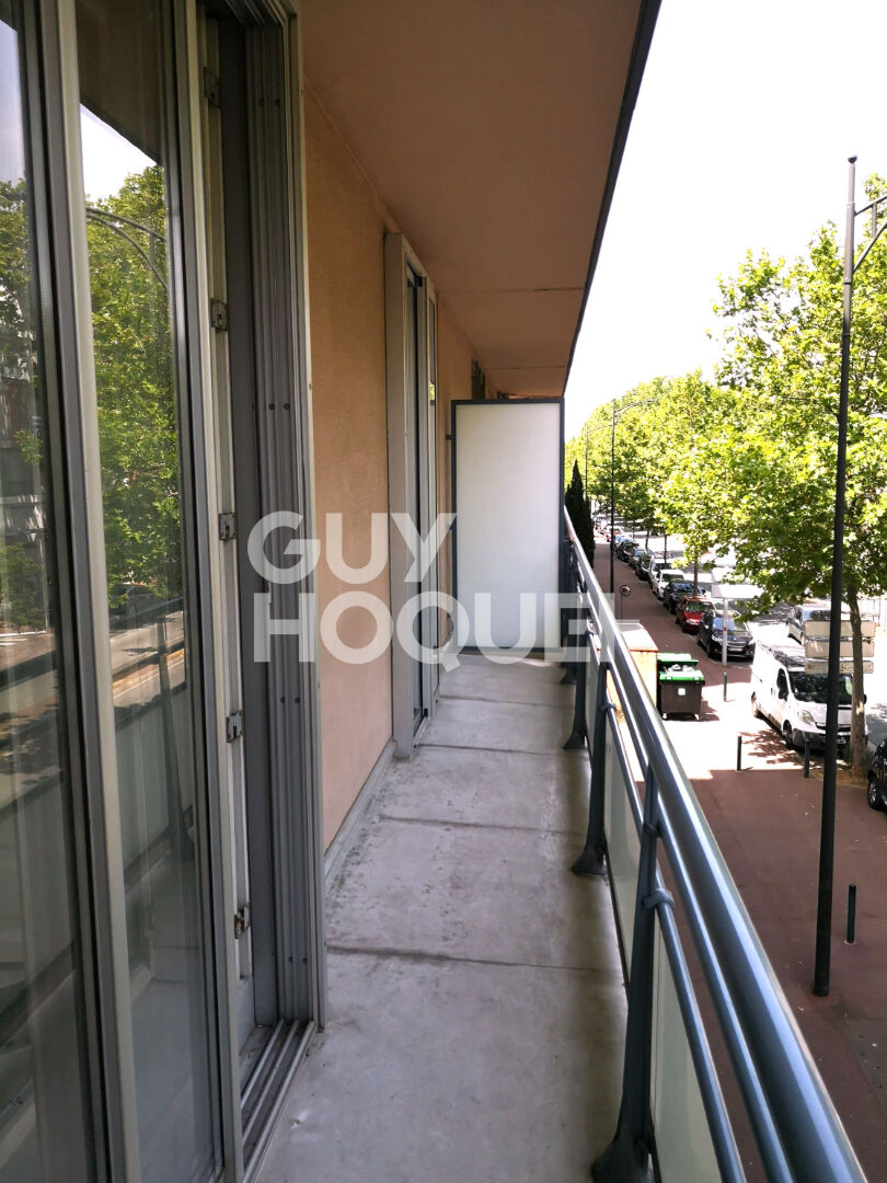 GRAND APPARTEMENT TYPE 3 TRAVERSANT BALCON CAVE TOULOUSE METRO TRAMWAY ET GARE DES ARENES