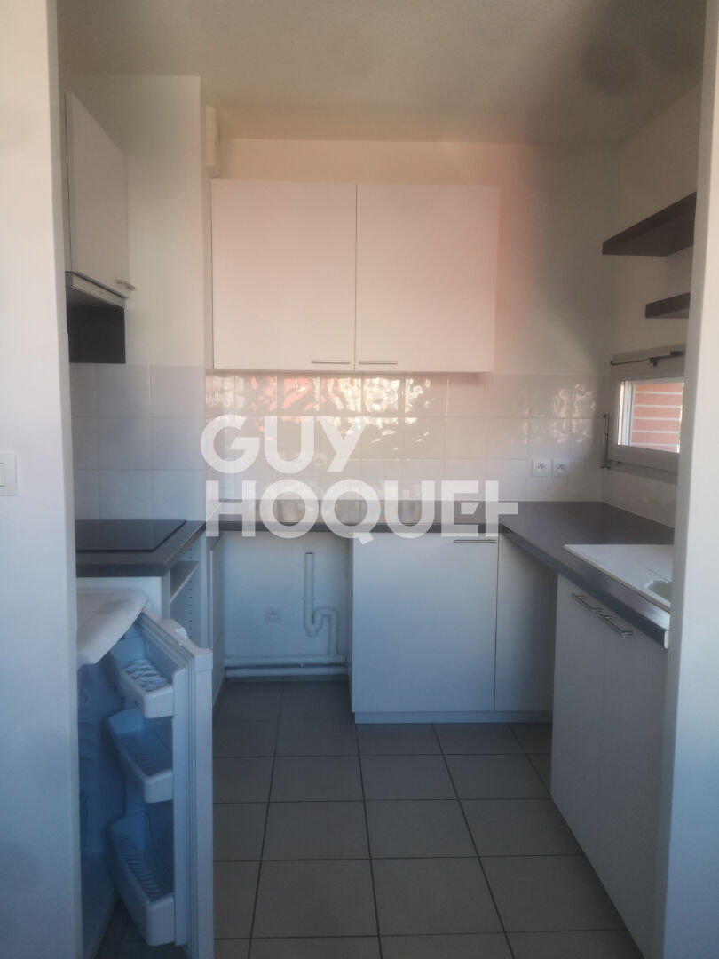 APPARTEME?NT TYPE 3 ANNEE 2012 RENOVE TERRASSE PARKING COUVERT JARDIN NIEL SAINT AGNE