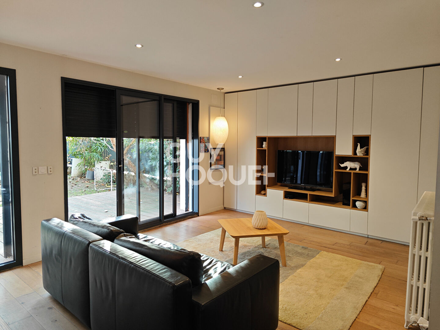 MAISON TYPE 5 RENOVEE TERRASSE JARDIN COUR POUR VEHICULES  METRO SAOUZELONG