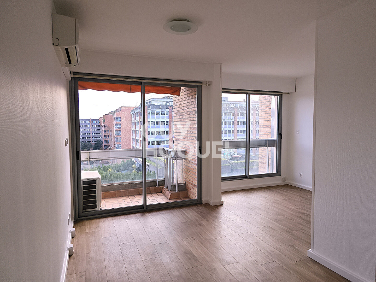 T1 BIS RENOVE CUISINE SEPAREE BALCON  CAVE  TOULOUSE PLACE OOCITANE