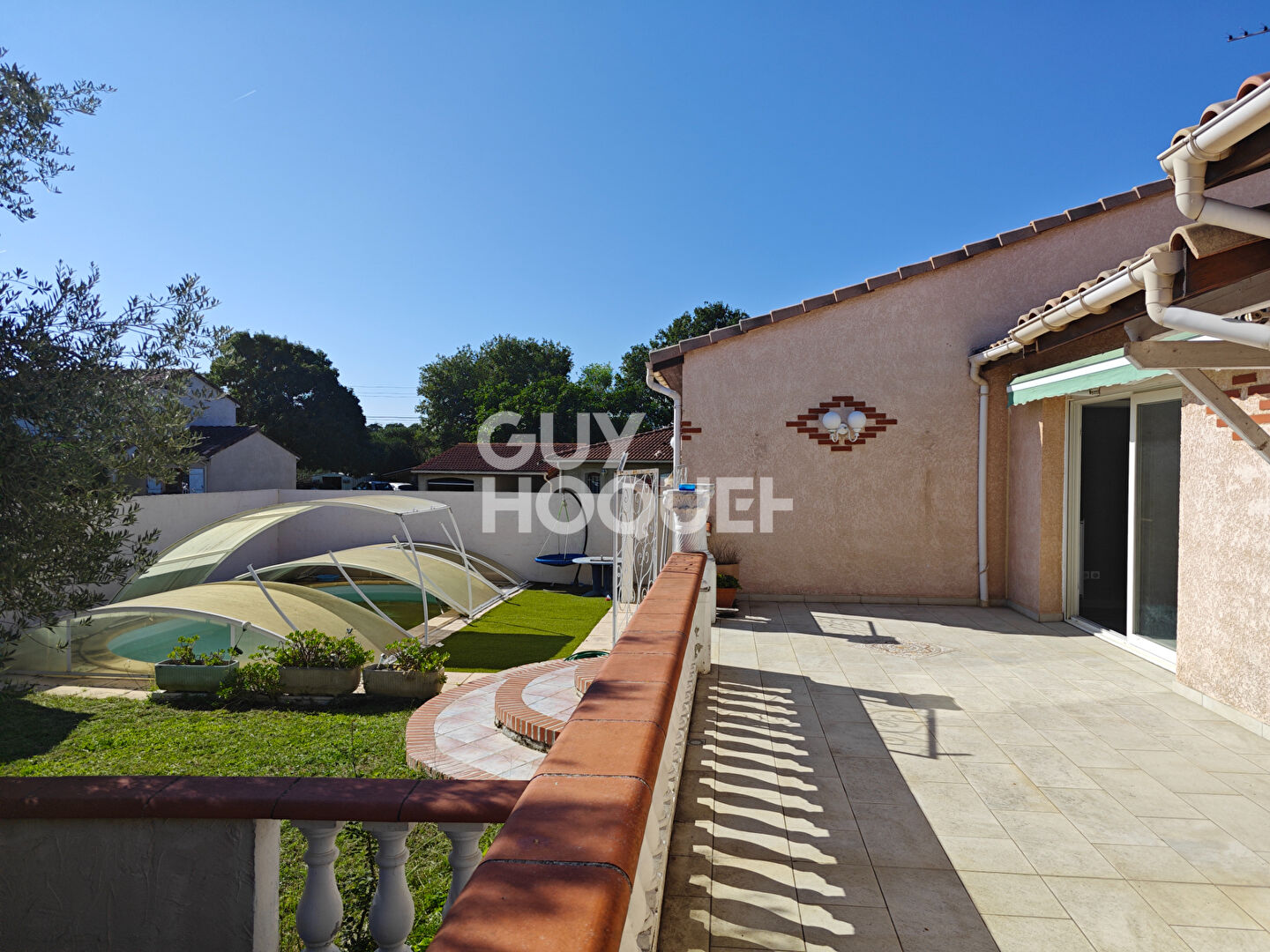 MAISON TYPE 7 ANNEE 97 AVEC ANNEXES ET PISCINE MURET