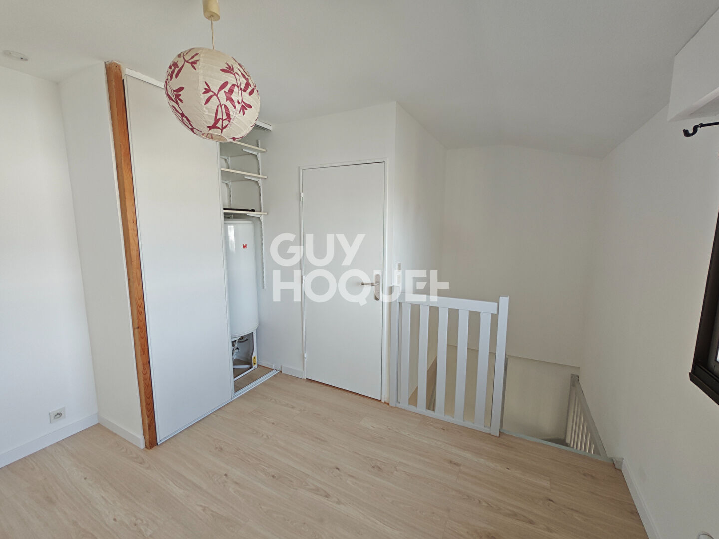 APPARTEMENT TYPE 2 DUPLEX BALCON PARKING COUVERT CELLIER METRO SAINT AGNE