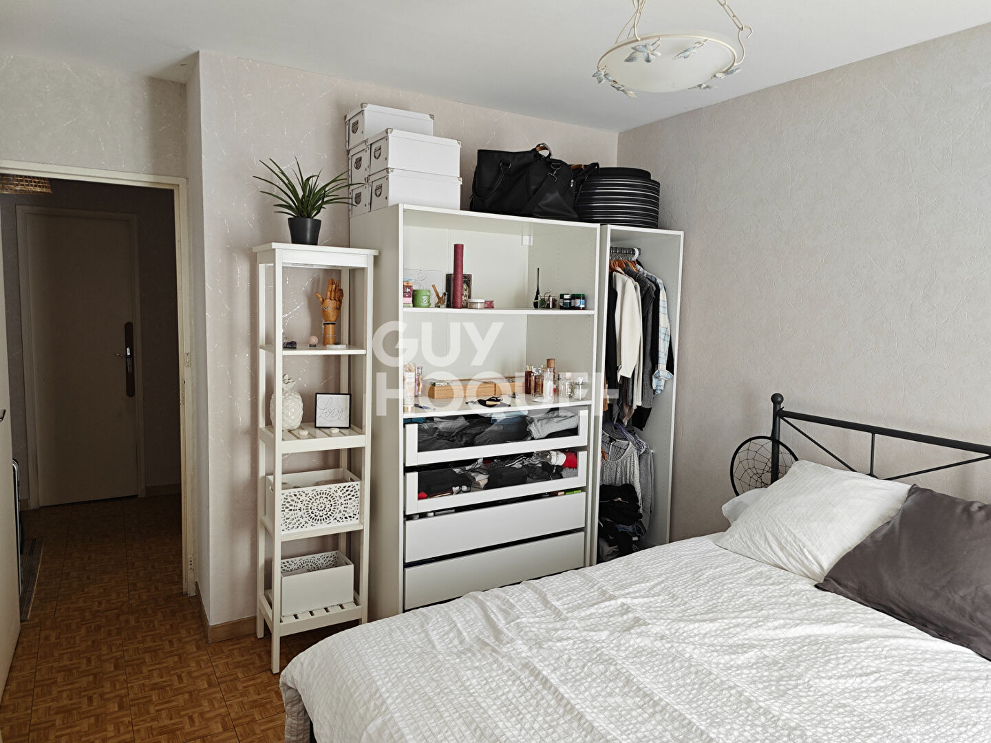 APPARTEMENT TYPE 2 2 BALCONS CAVE PARKING COLLECTIF METRO EMPALOT