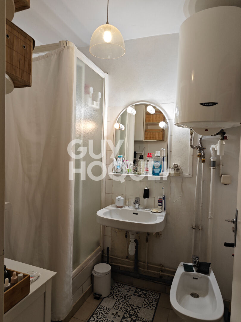 APPARTEMENT TYPE 2 2 BALCONS CAVE PARKING COLLECTIF METRO EMPALOT