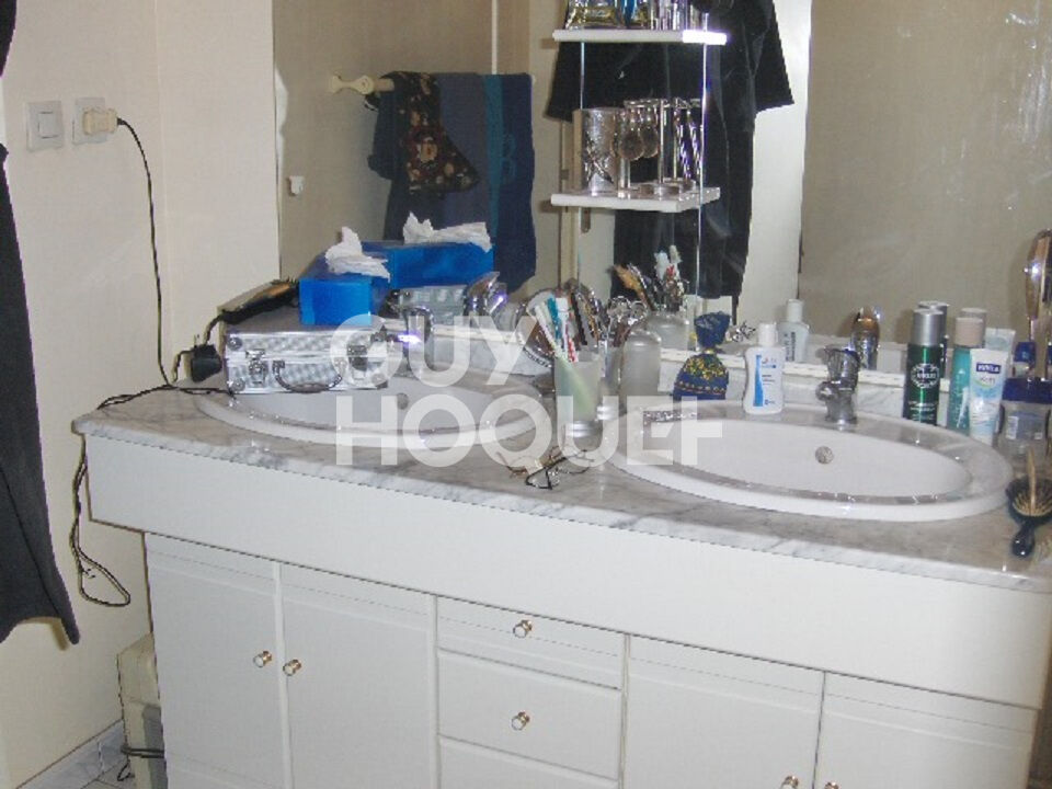 Appartement T3 avec Terrasse, Parking, Cave