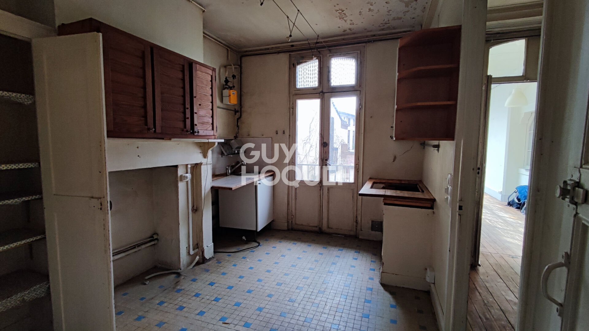 Appartement Toulouse 6 pièce(s) à rénover