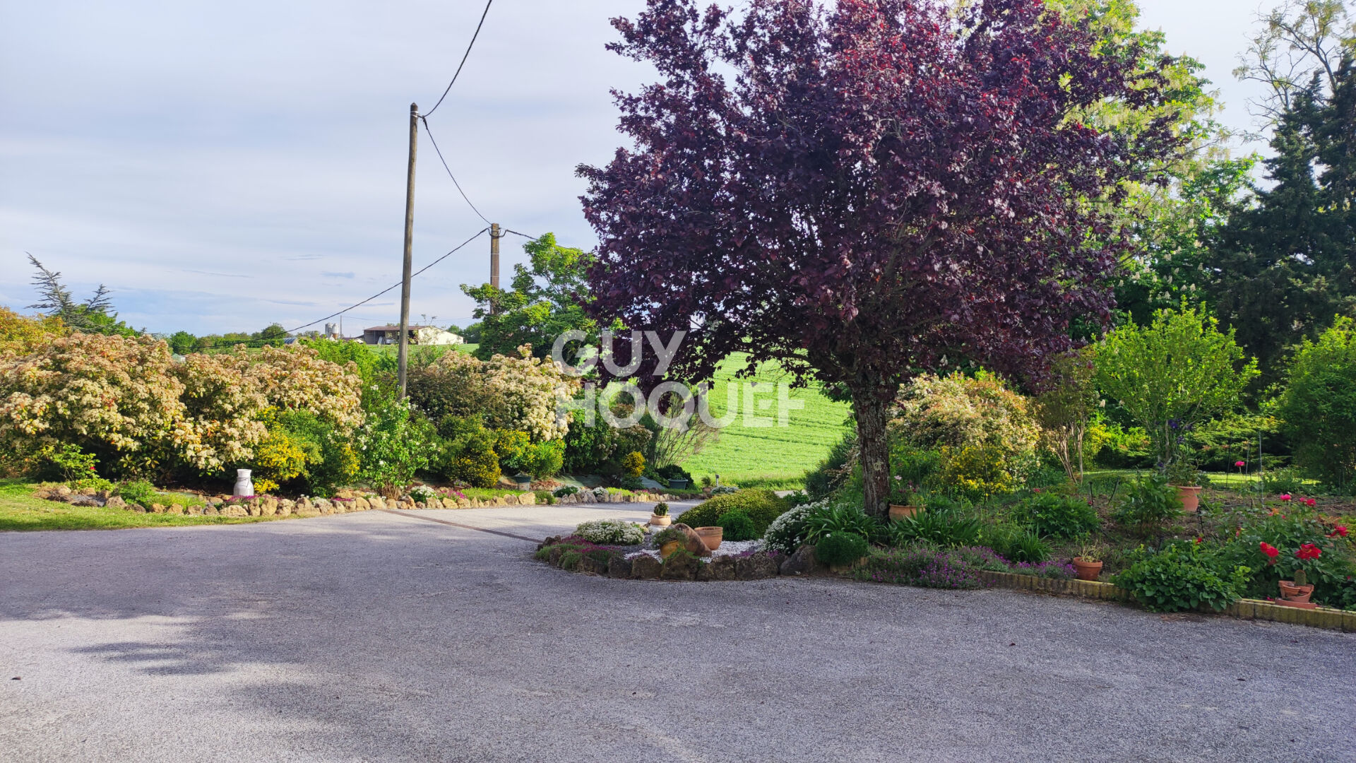 Maison 6 pièce(s)+dépendances