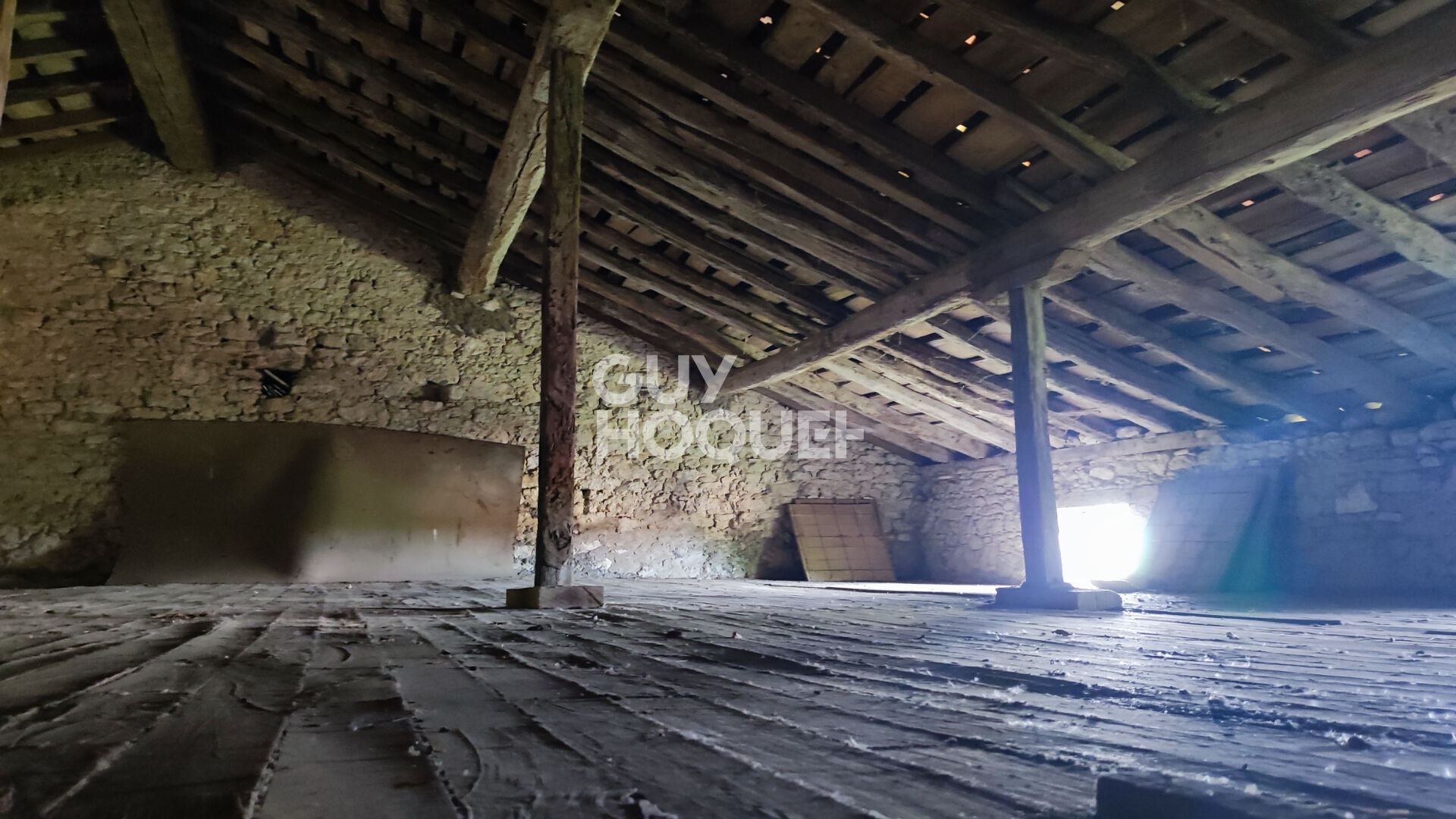 Maison 6 pièce(s)+dépendances