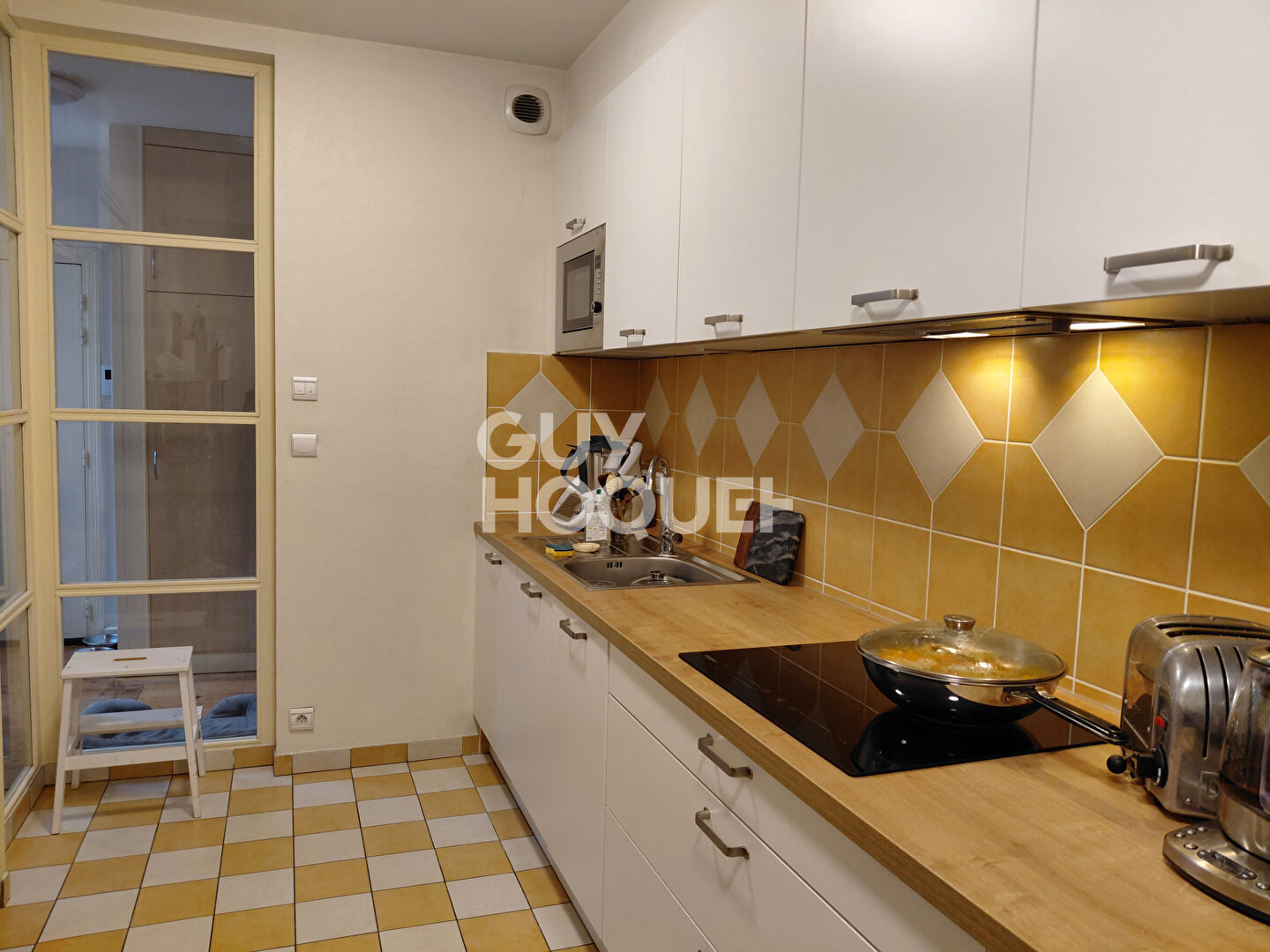 A louer, Toulouse T3 de Charme 108 m², Ascenseur, à 2 pas du Capitole !