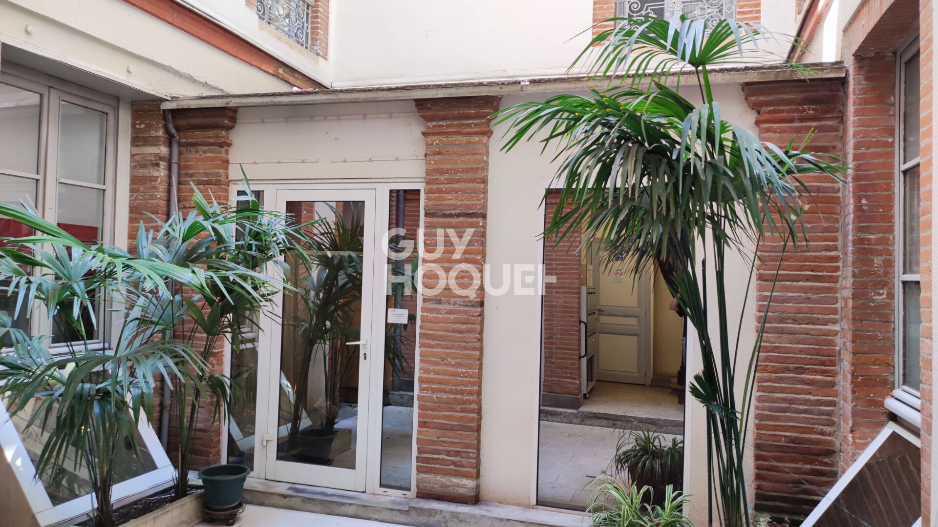 A louer, Toulouse T3 de Charme 108 m², Ascenseur, à 2 pas du Capitole !