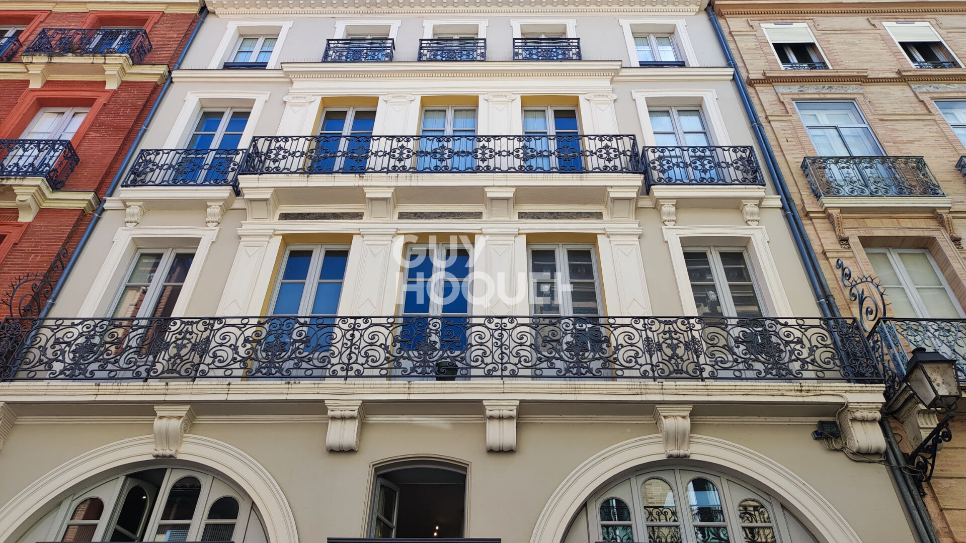 A louer, Toulouse T3 de Charme 108 m², Ascenseur, à 2 pas du Capitole !