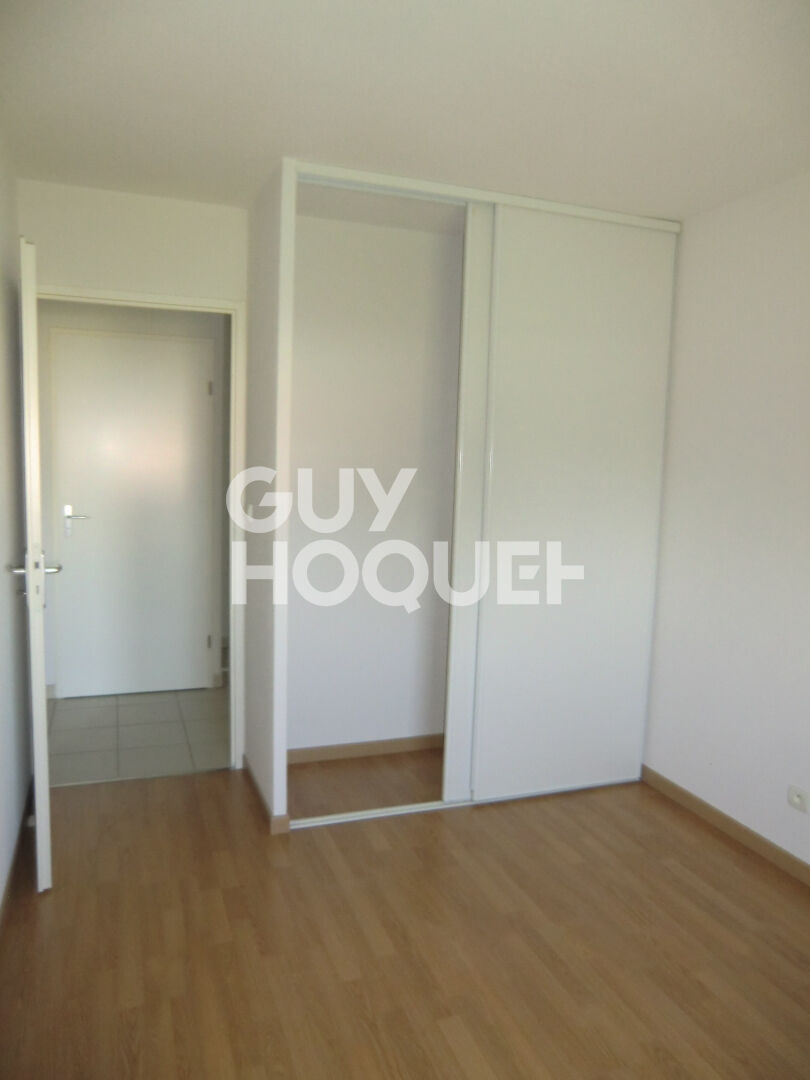 Appartement Muret 3 pièce(s)+ 4 parkings