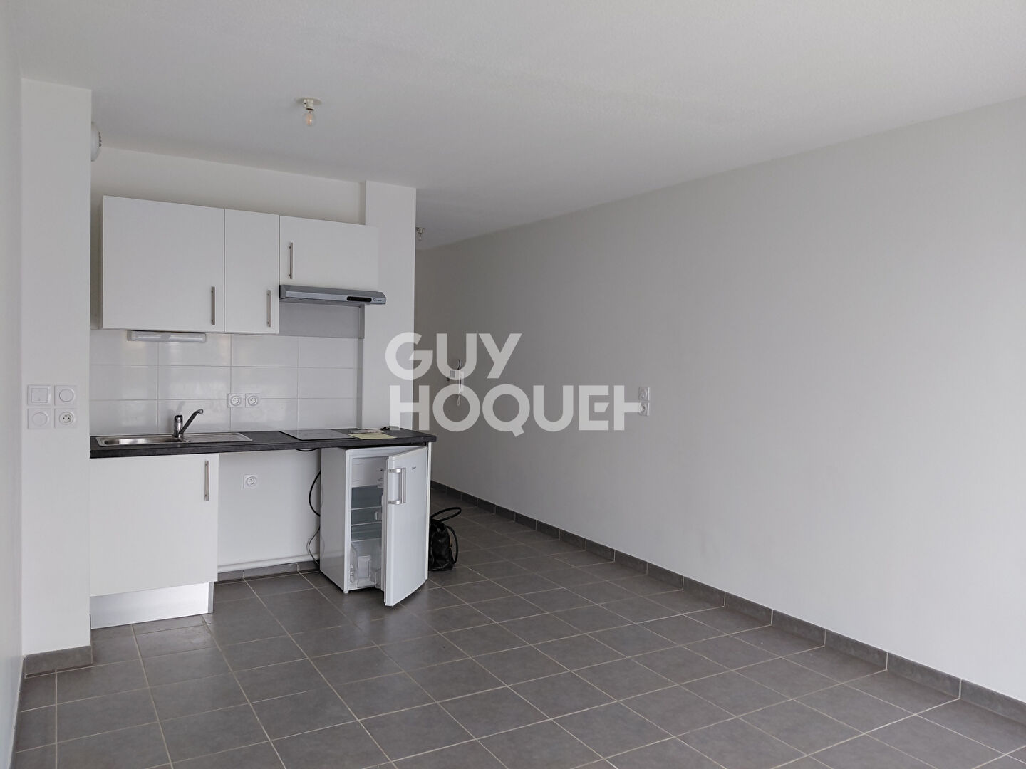 2 pièce(s)+terrasse+pkg sous-sol