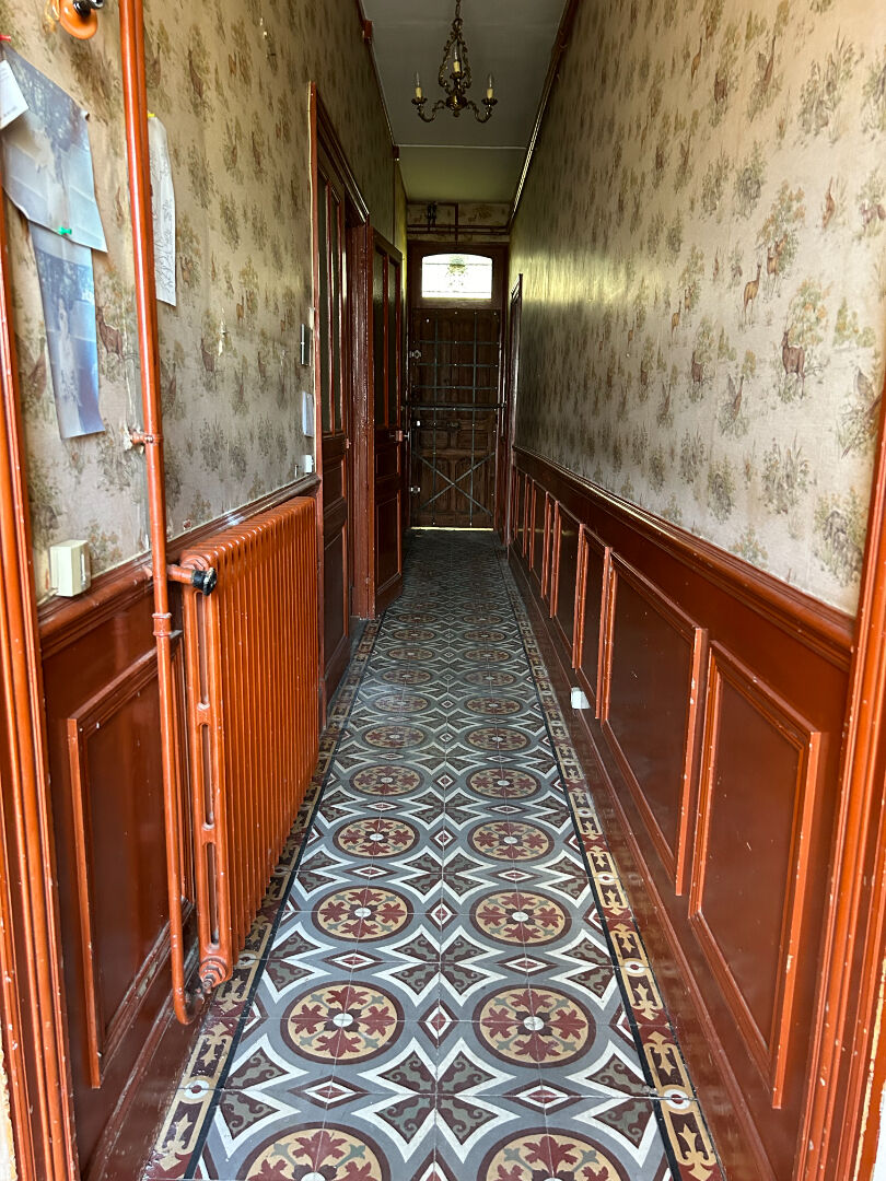 COTE PAVEE A DEUX PAS DE  SAINTE MARIE DES CHAMPS GRANDE MAISON  FAMILIALE A RENOVER