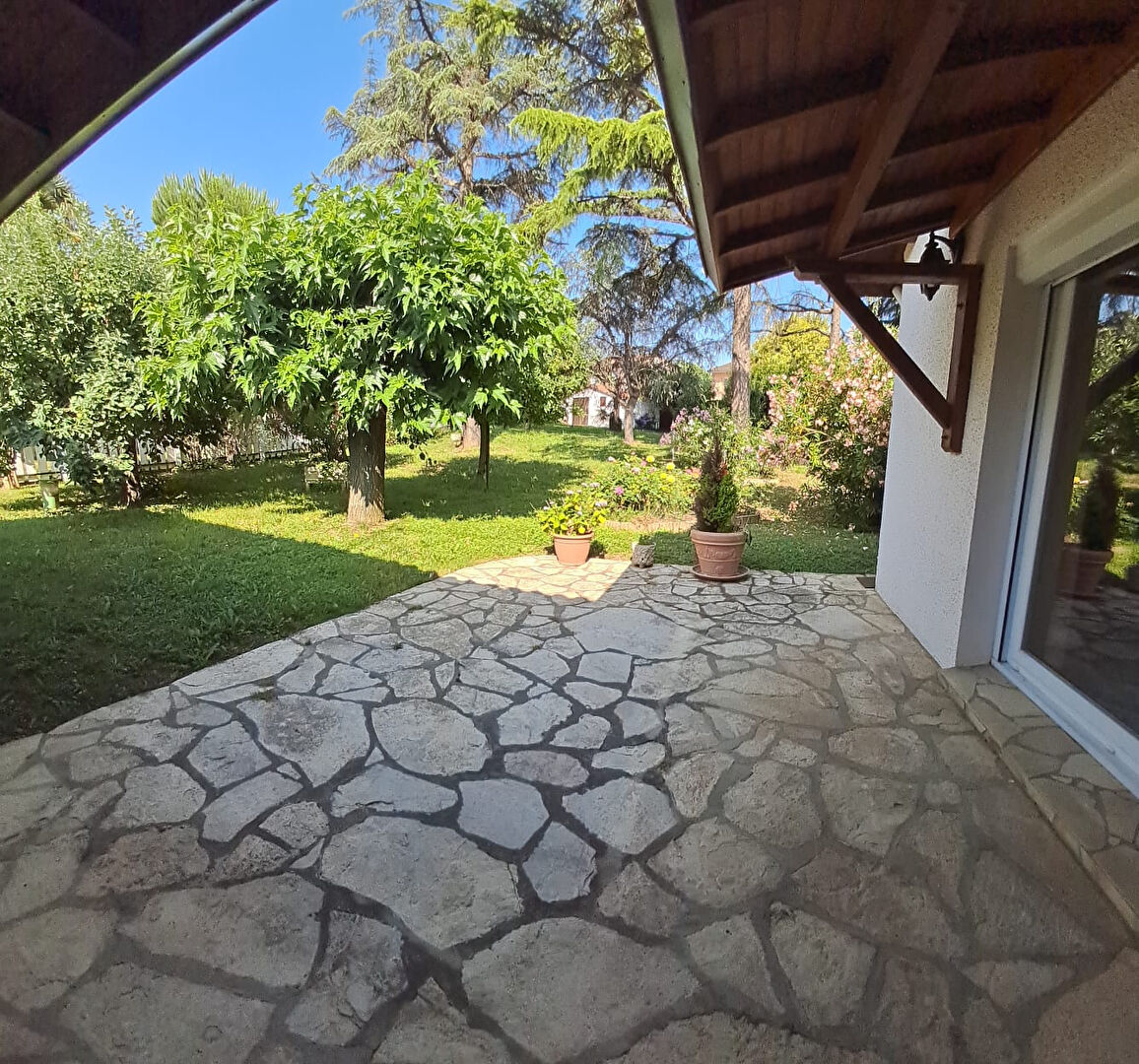 Maison  T4-5 Saint -Jean  103m² sur grand terrain arboré