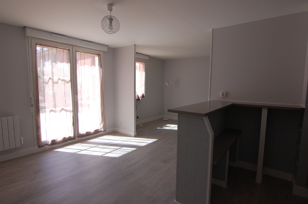 Appartement PONT DES DEMOISELLES -  Grand T1 avec coin nuit
