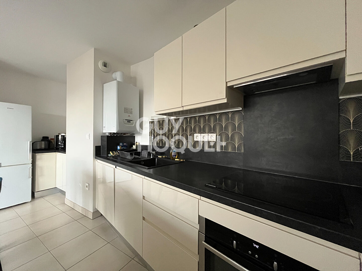 AVENUE DE MURET - APPARTEMENT T3 Meublé