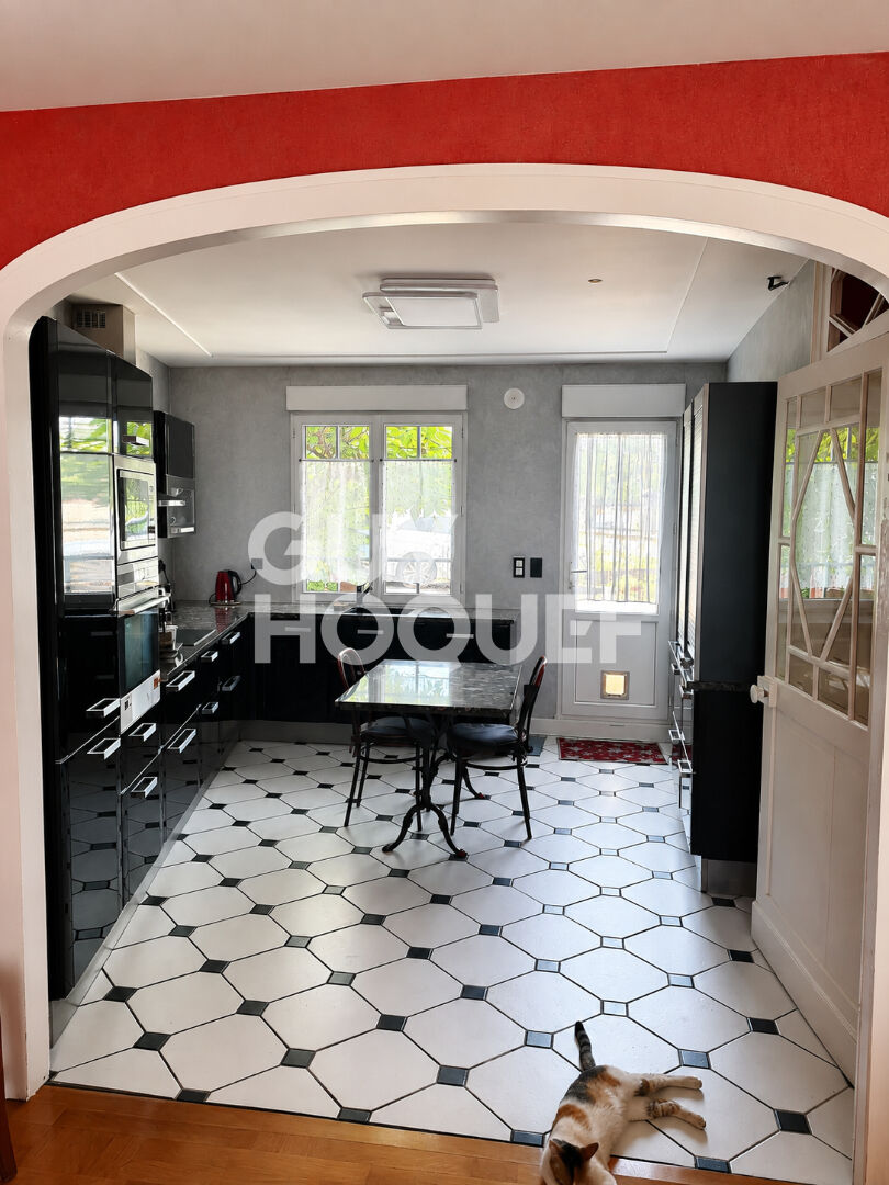 LAFOURGUETTE : Charmante Toulousaine T7 avec jardin et garage