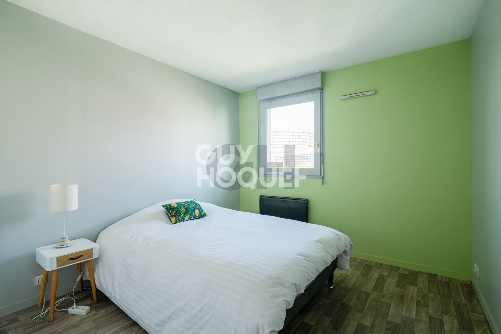 EXCLUSIVITÉ - ARÈNES - DERNIER ÉTAGE - BEAU T3  AVEC BALCON ET GARAGE