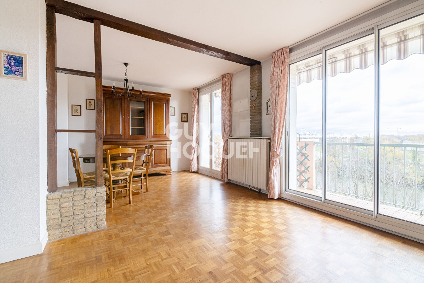 Croix de Pierre : T4 vue Garonne avec parking et caves !