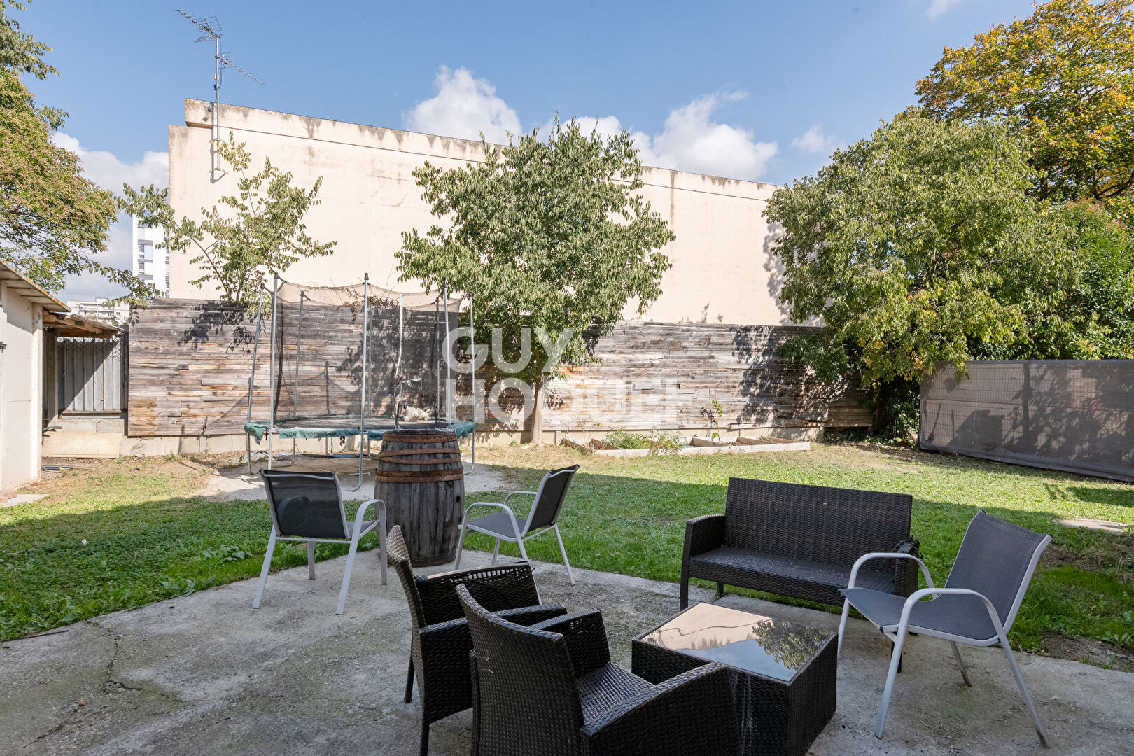 La Pointe/Papus : Maison rénovée avec jardin et stationnement
