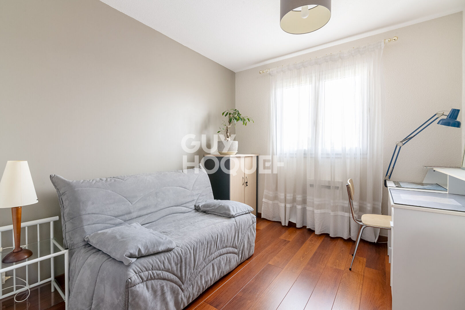 À vendre : Appartement T3 clés en main avec parking et balcon.