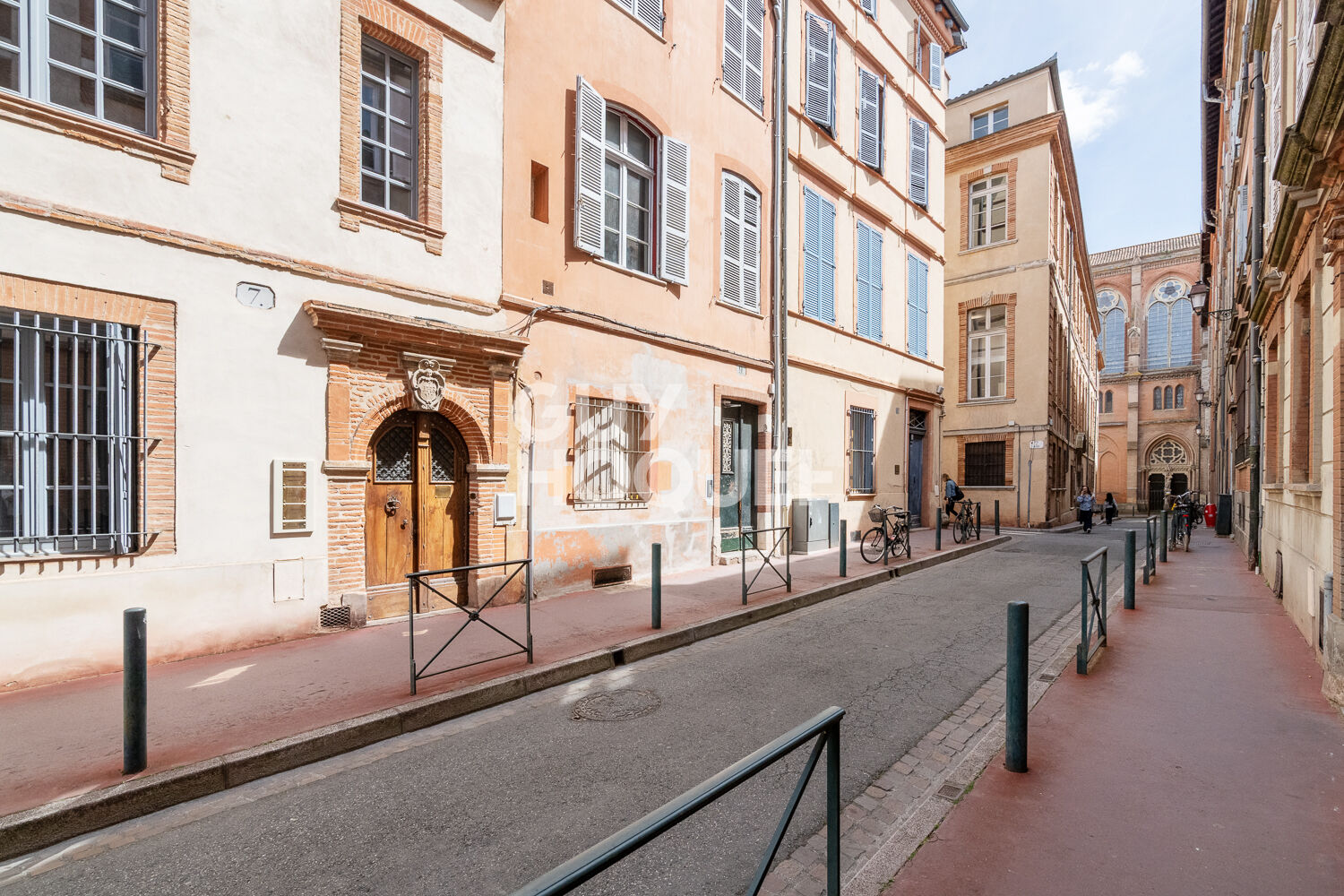 - LES CARMES -